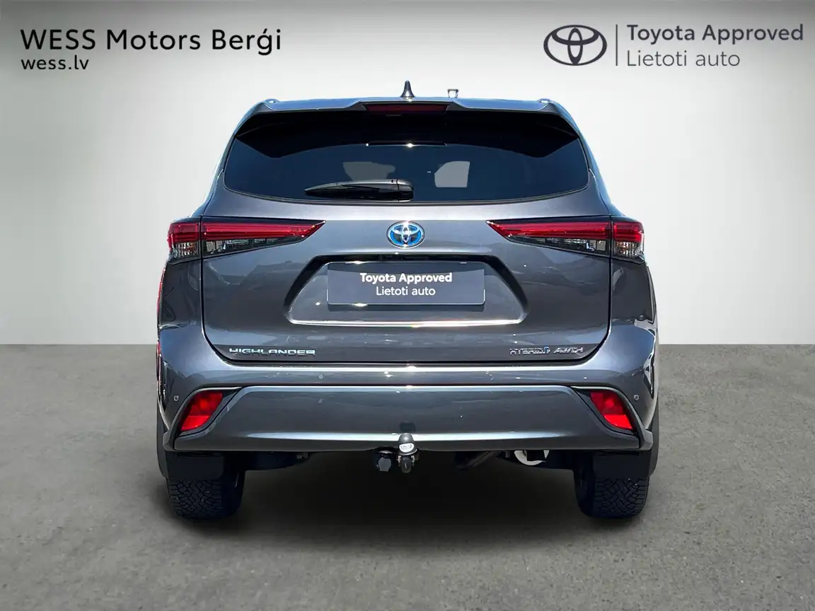TOYOTA HIGHLANDER