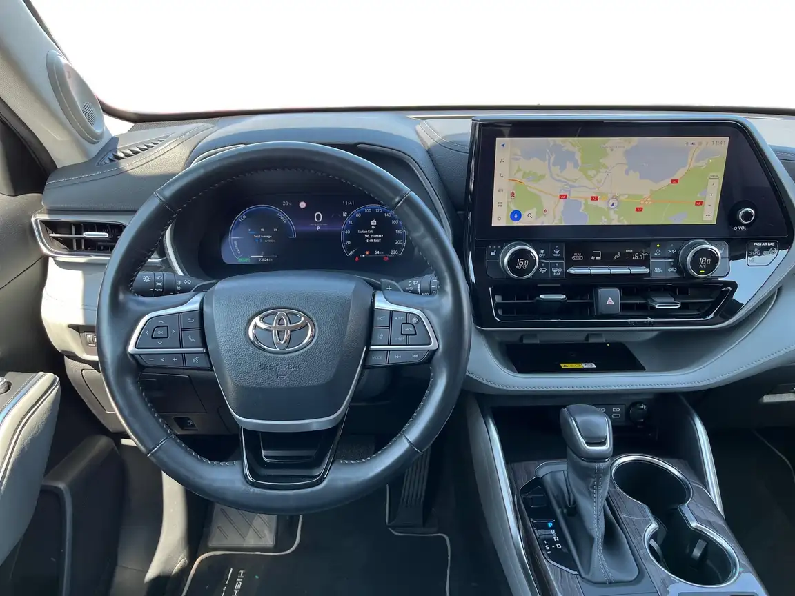 TOYOTA HIGHLANDER