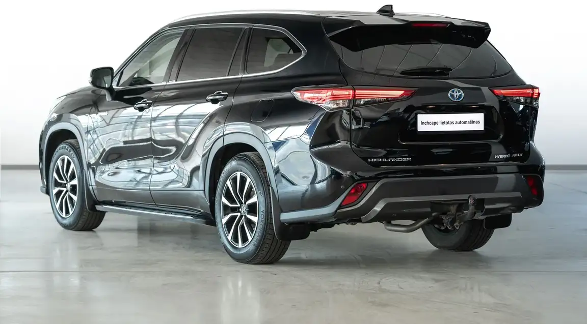 TOYOTA HIGHLANDER