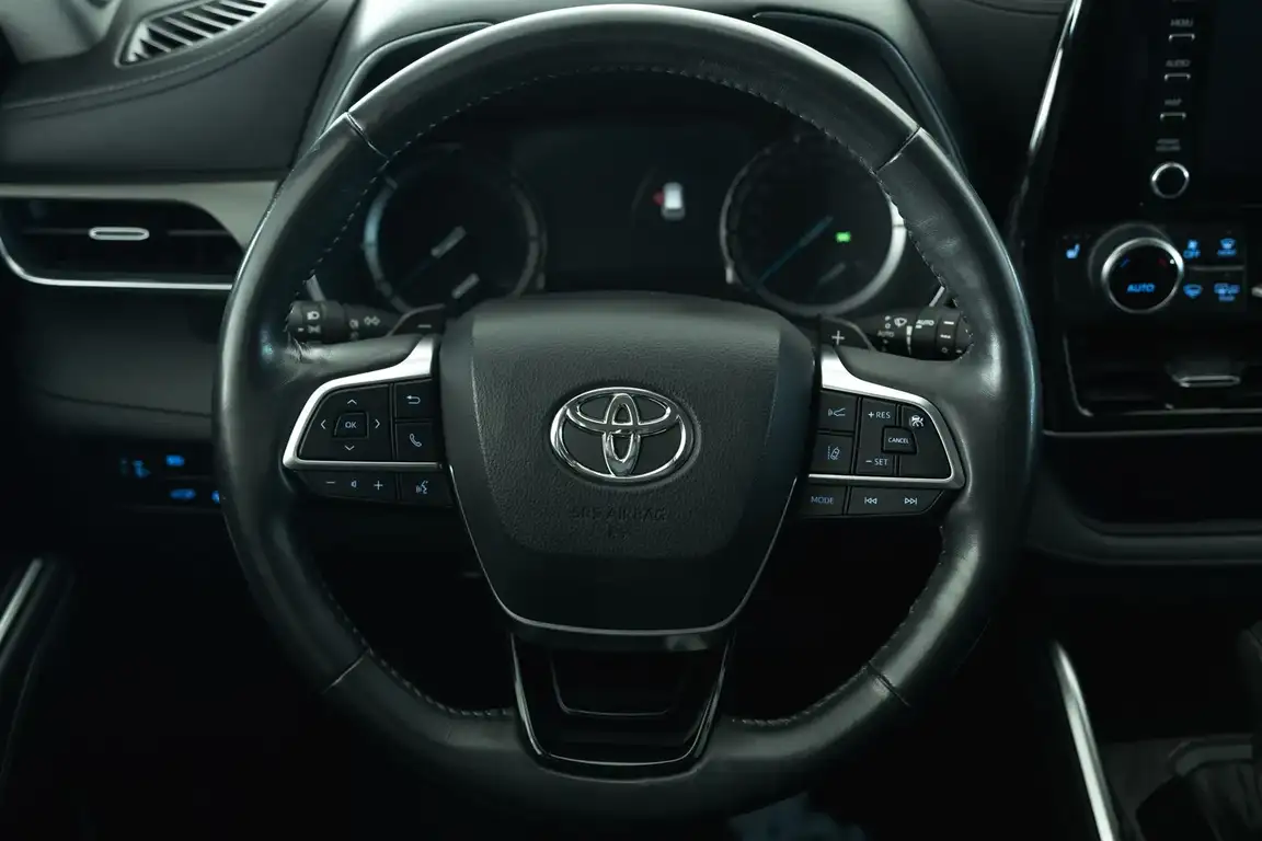 TOYOTA HIGHLANDER