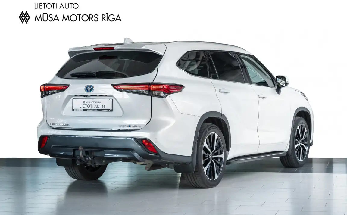 TOYOTA HIGHLANDER