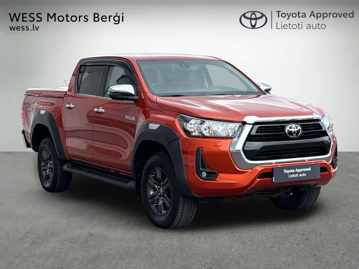 TOYOTA HILUX