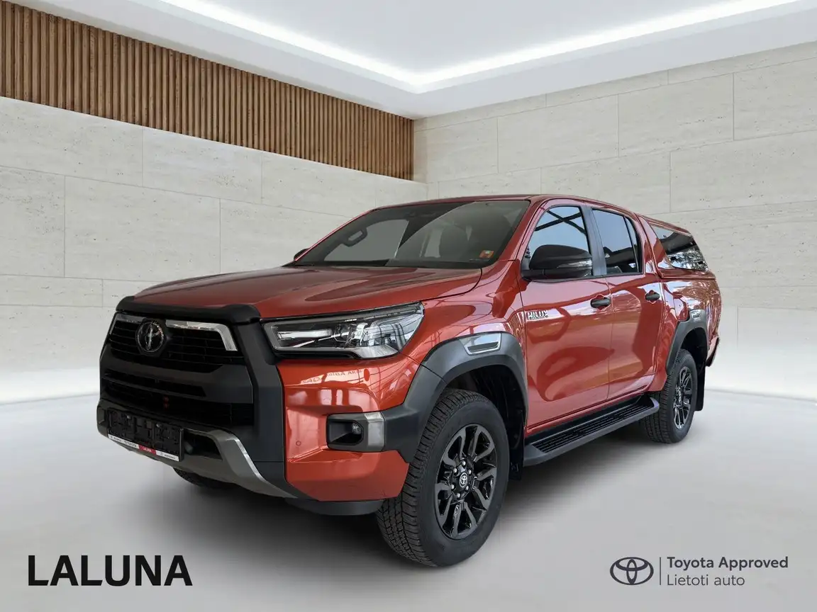 TOYOTA HILUX