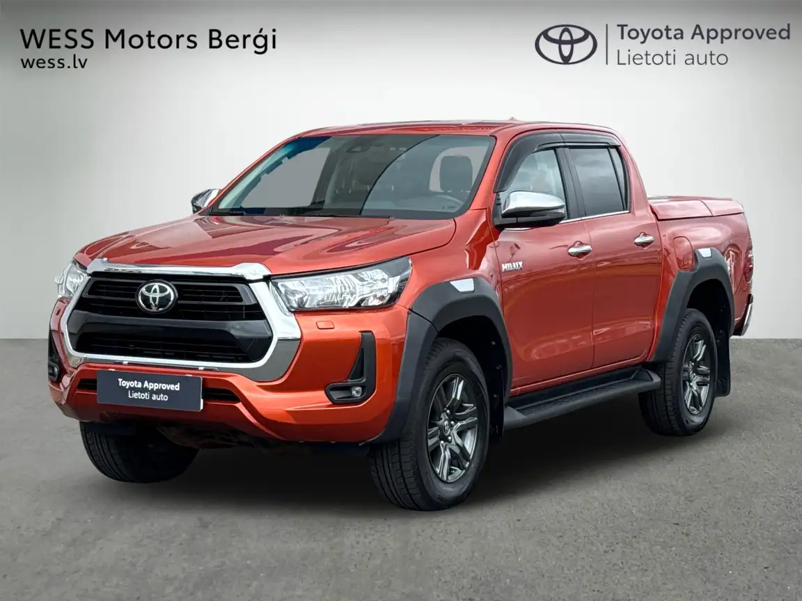 TOYOTA HILUX