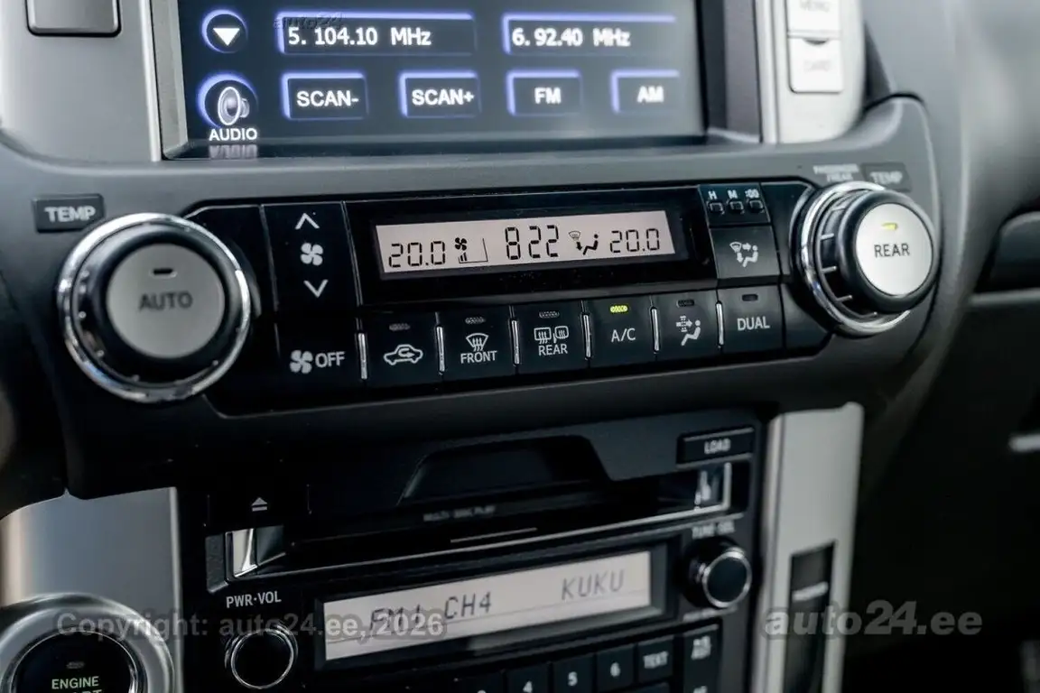 TOYOTA LAND CRUISER
