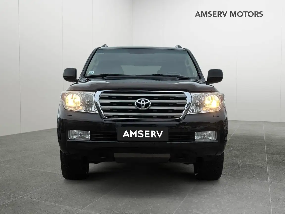TOYOTA LAND CRUISER