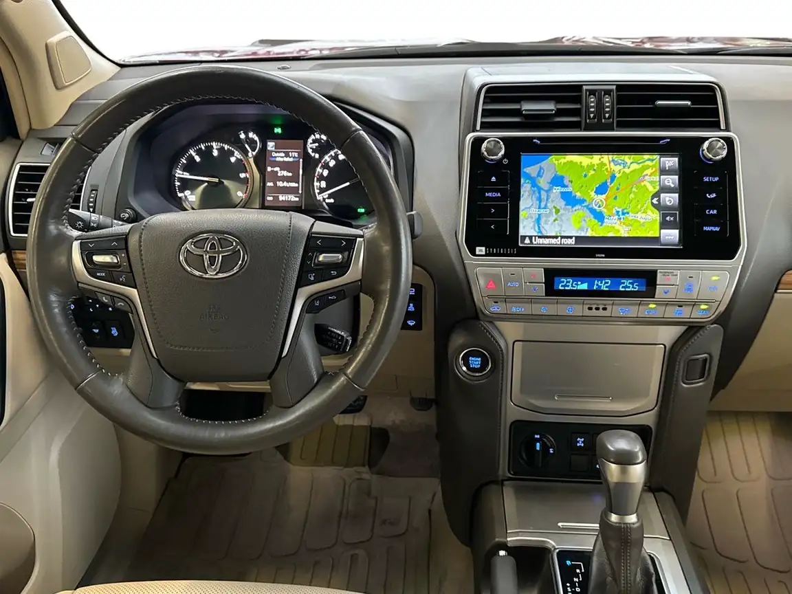 TOYOTA LAND CRUISER