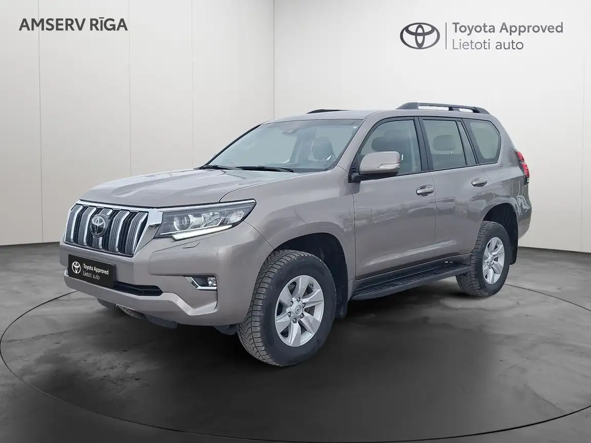 TOYOTA LAND CRUISER