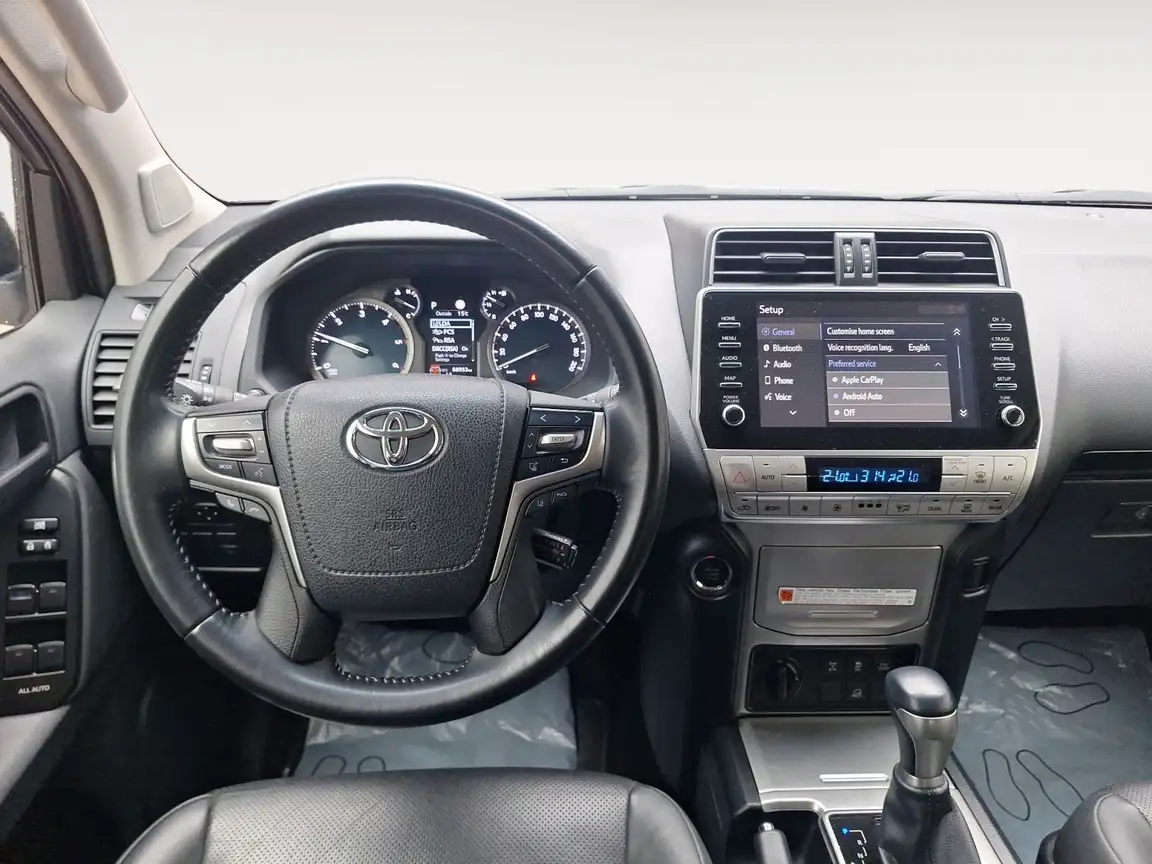 TOYOTA LAND CRUISER