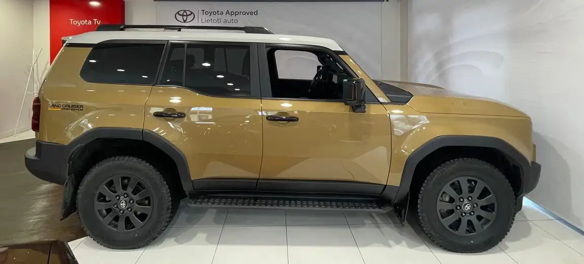 TOYOTA LAND CRUISER