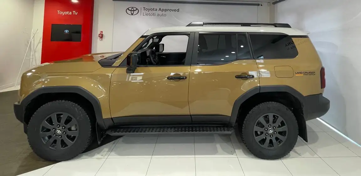 TOYOTA LAND CRUISER