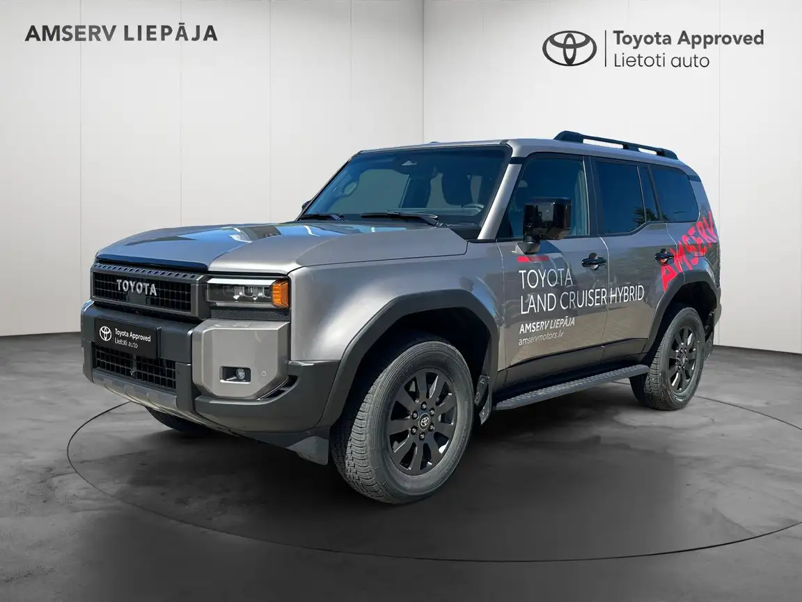 TOYOTA LAND CRUISER
