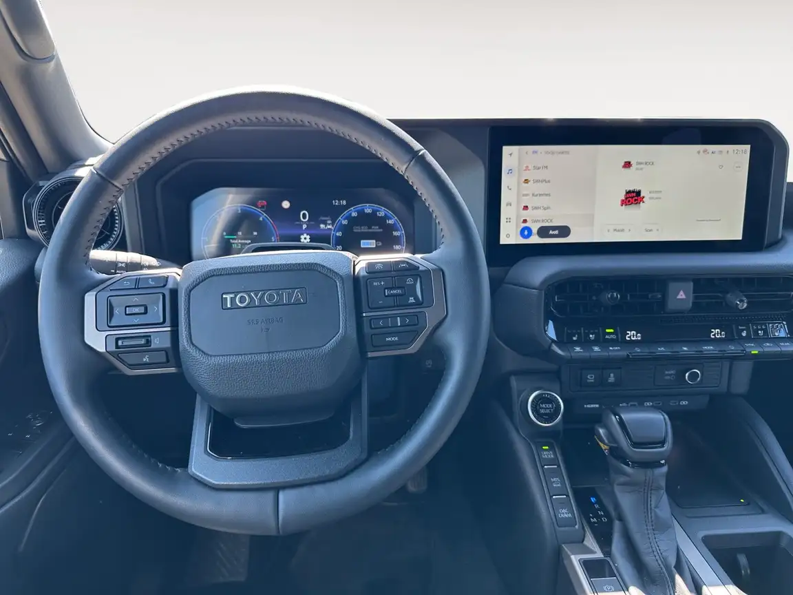 TOYOTA LAND CRUISER