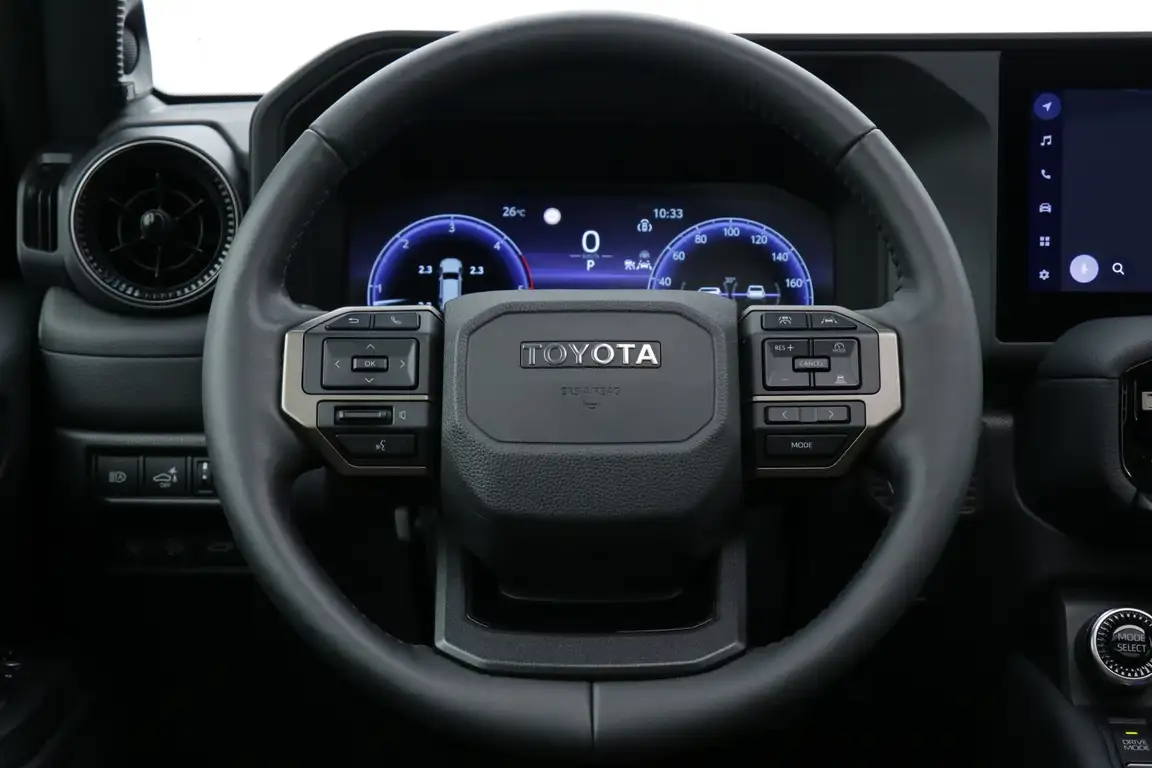 TOYOTA LAND CRUISER