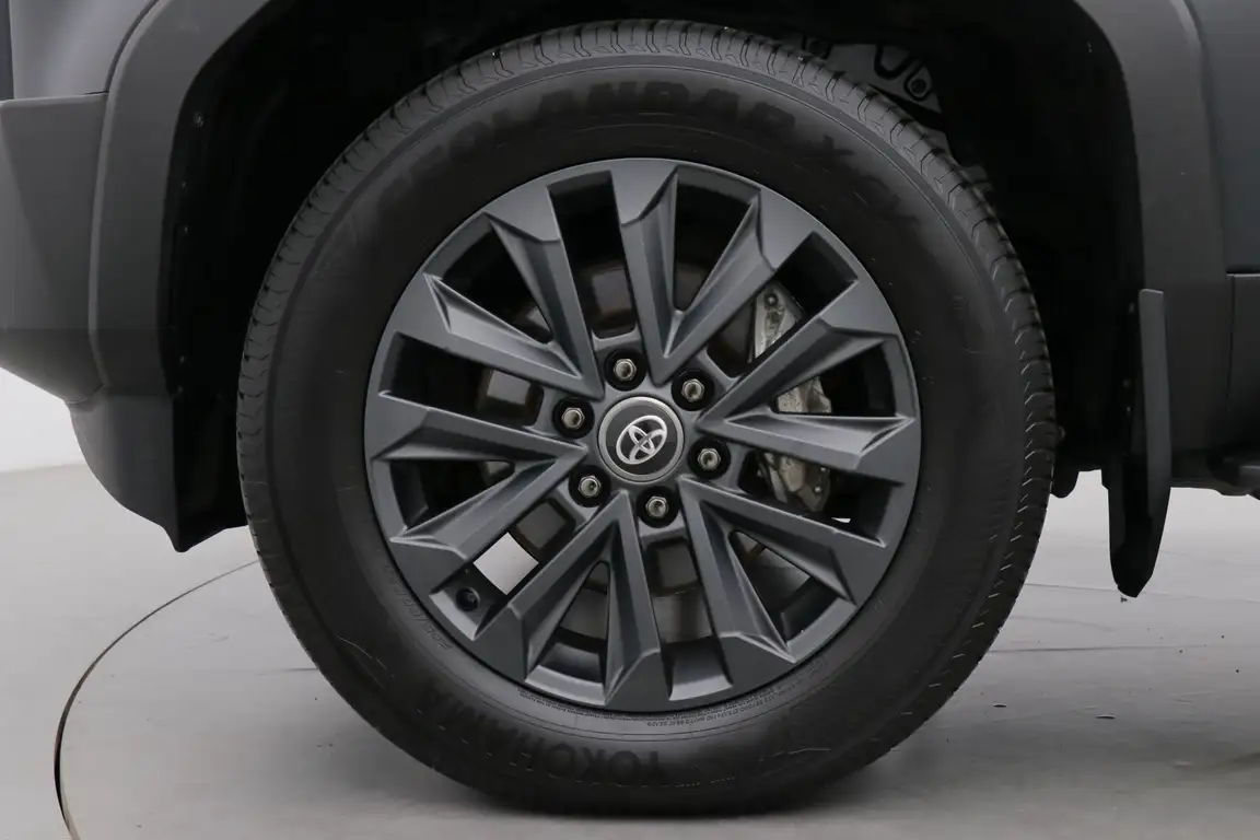 TOYOTA LAND CRUISER