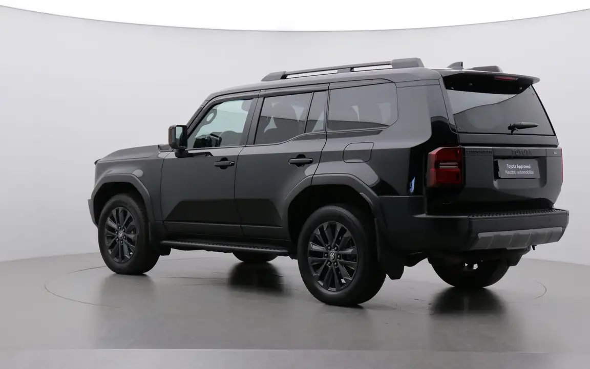 TOYOTA LAND CRUISER