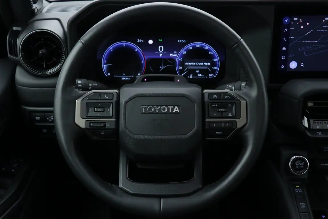TOYOTA LAND CRUISER