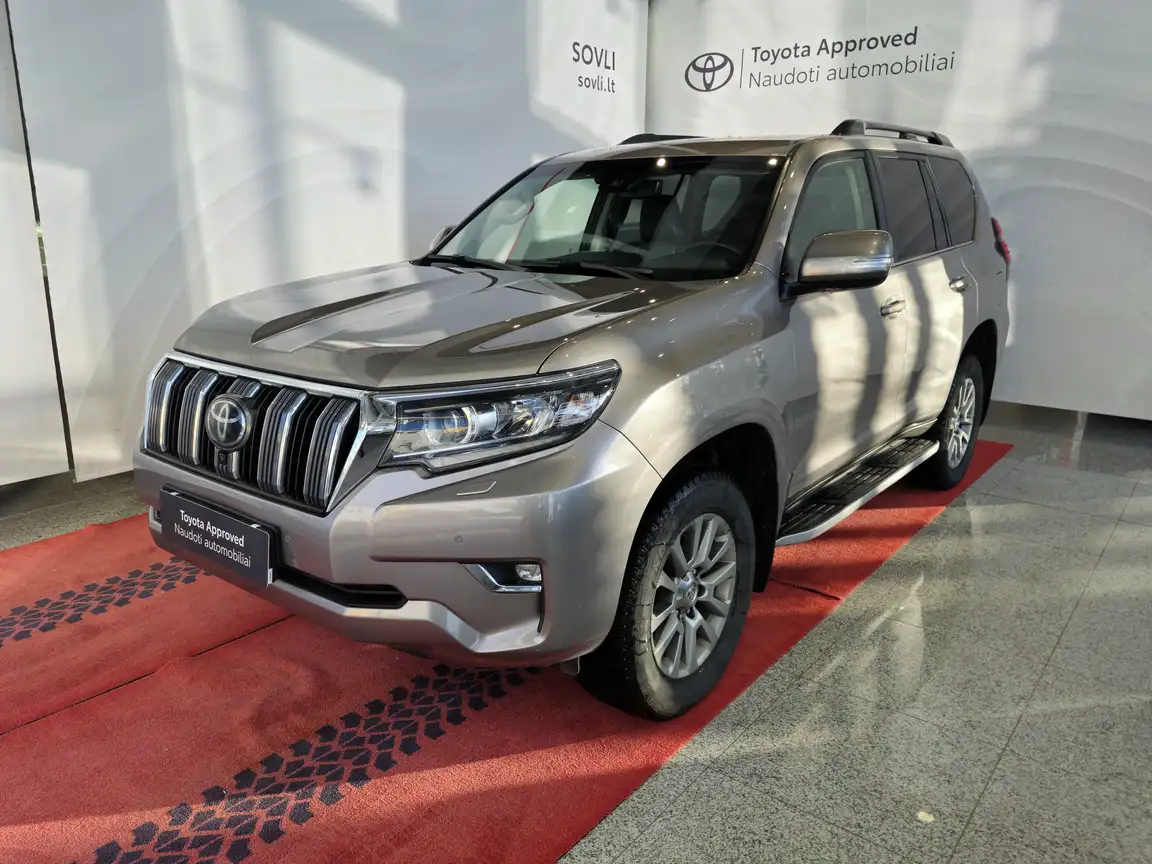 TOYOTA LAND CRUISER