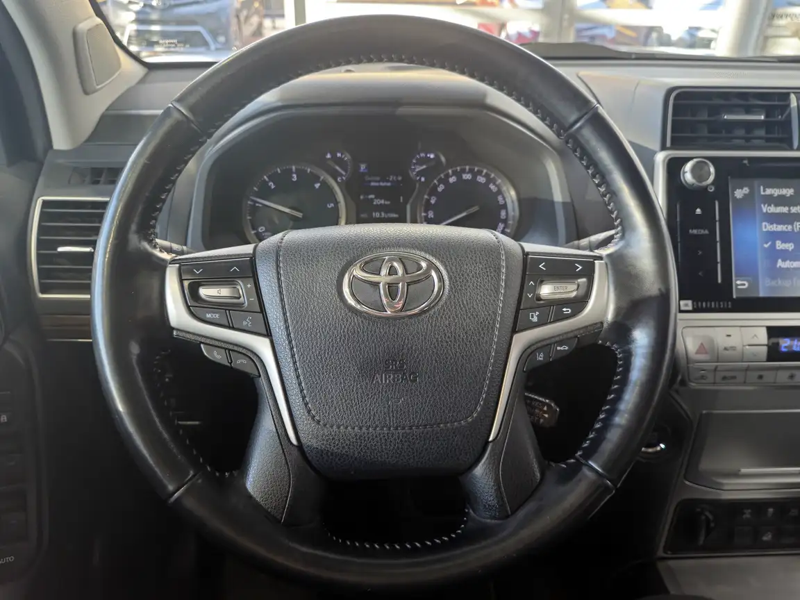 TOYOTA LAND CRUISER