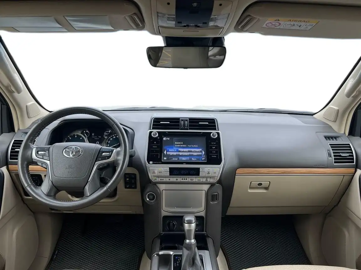 TOYOTA LAND CRUISER