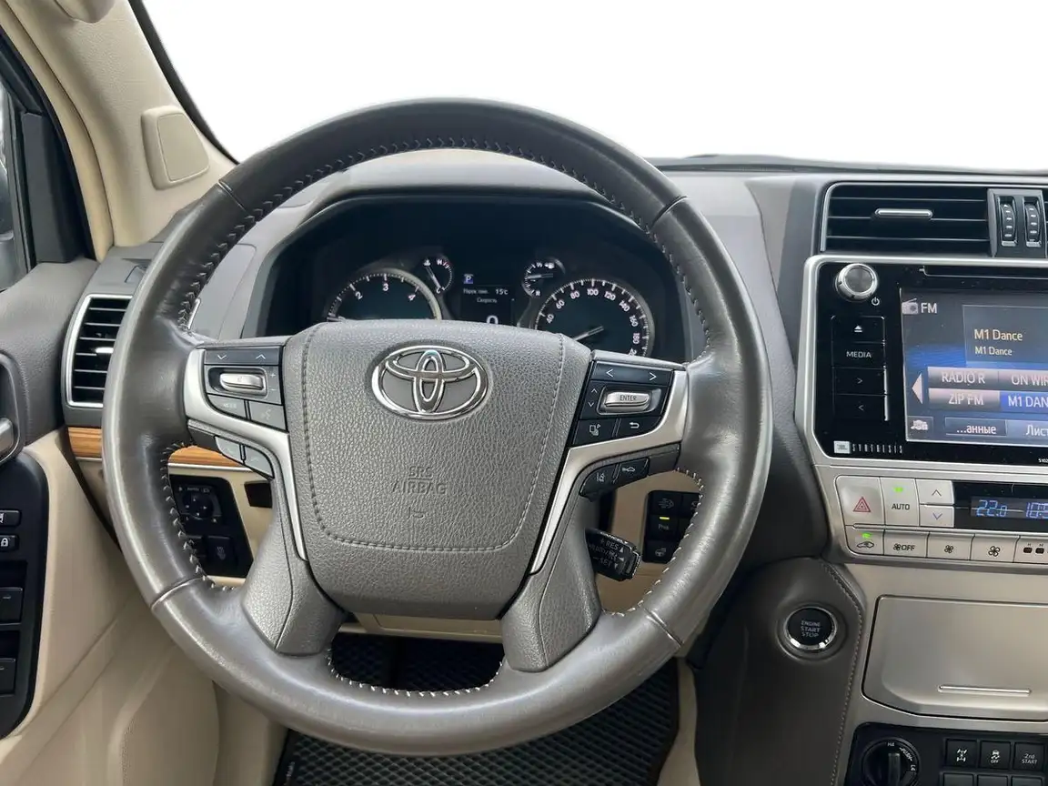 TOYOTA LAND CRUISER