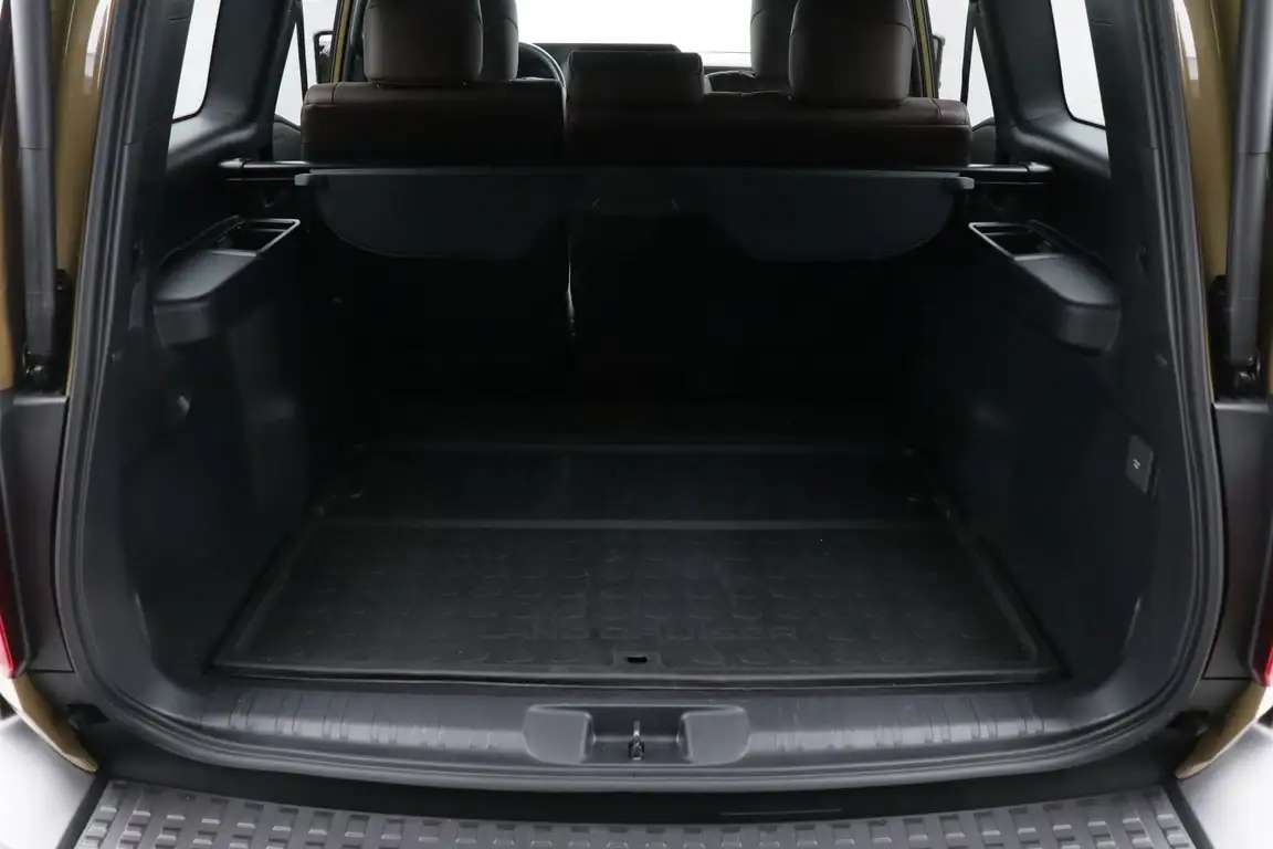 TOYOTA LAND CRUISER
