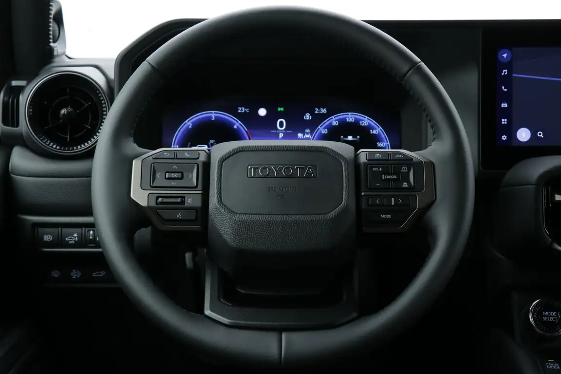 TOYOTA LAND CRUISER