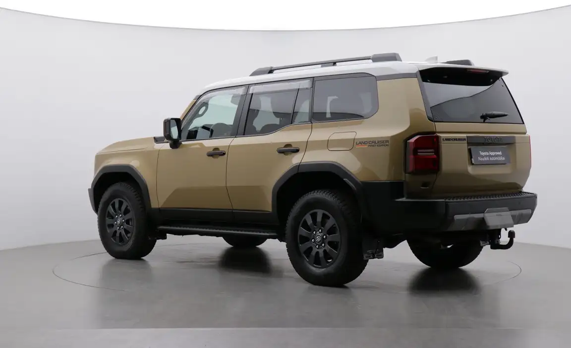 TOYOTA LAND CRUISER