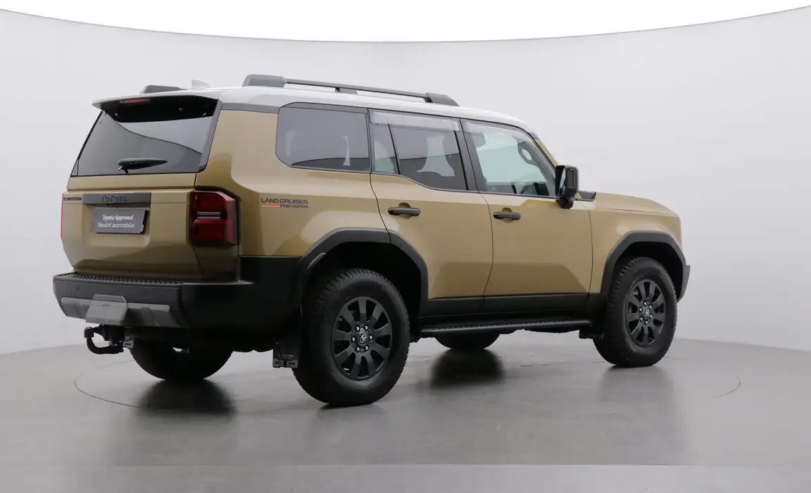 TOYOTA LAND CRUISER