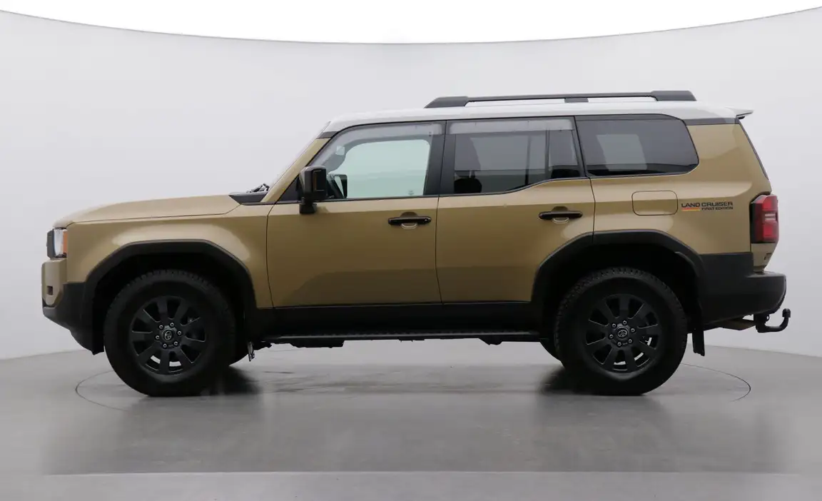 TOYOTA LAND CRUISER