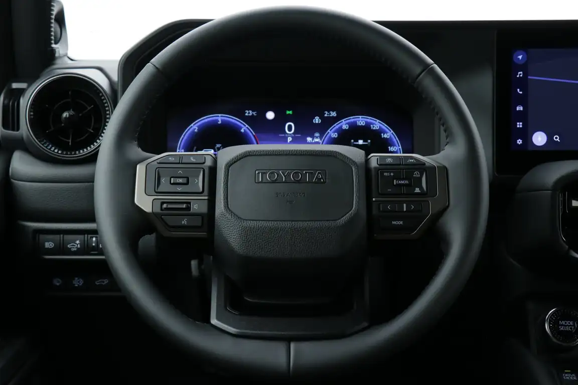 TOYOTA LAND CRUISER