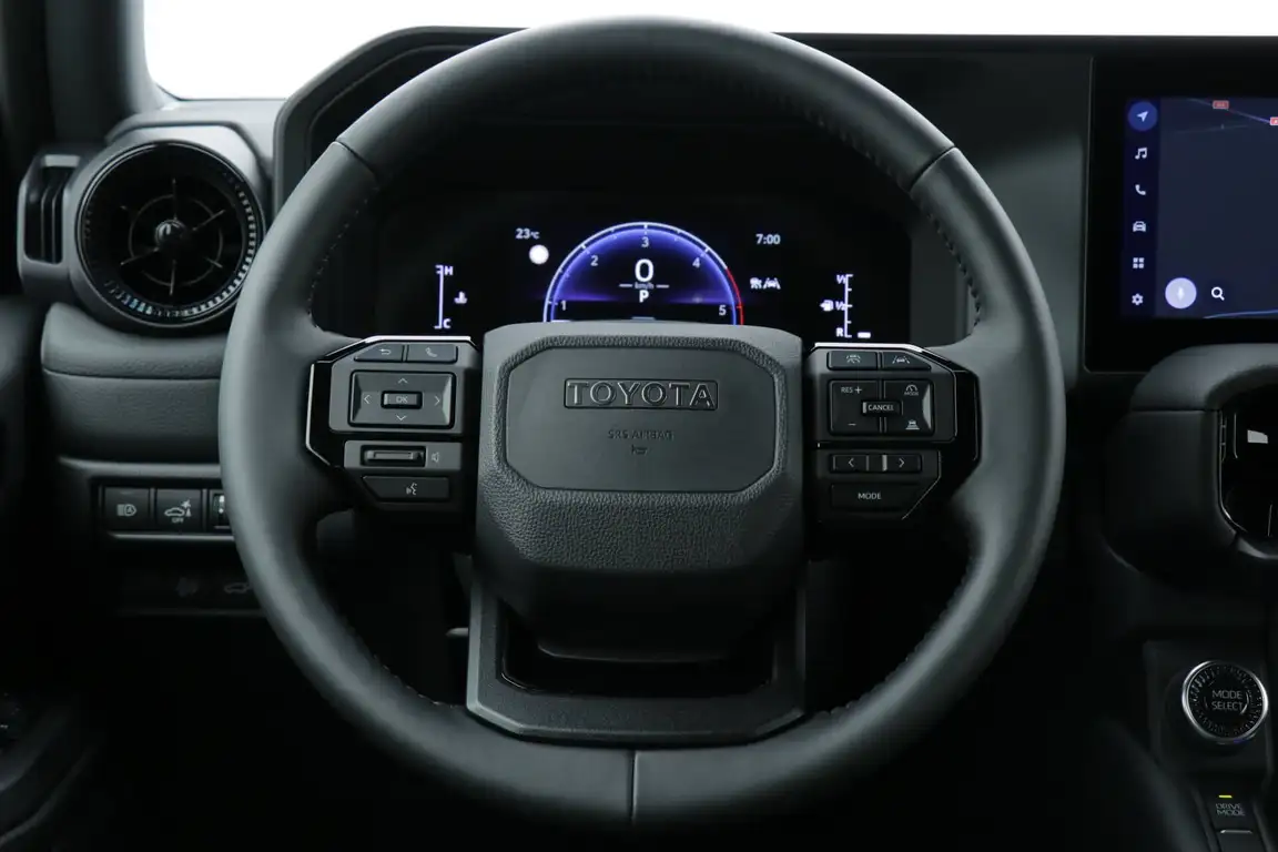 TOYOTA LAND CRUISER