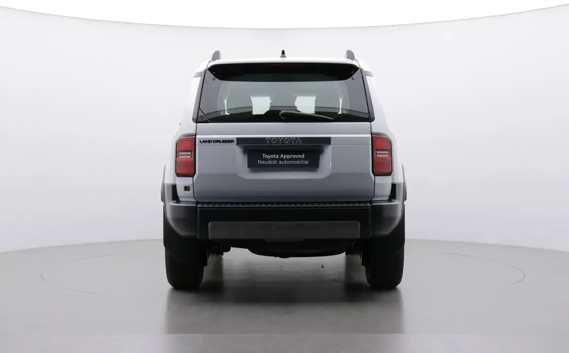 TOYOTA LAND CRUISER