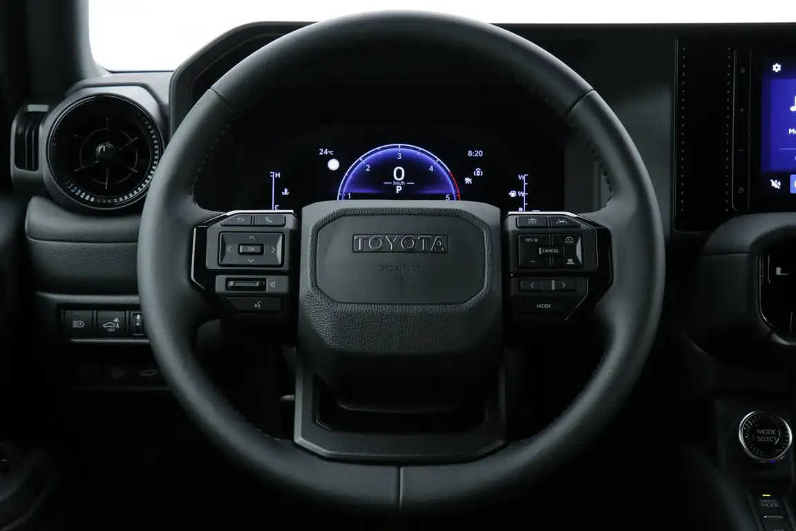 TOYOTA LAND CRUISER