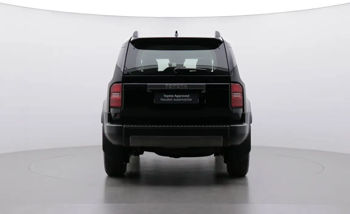 TOYOTA LAND CRUISER