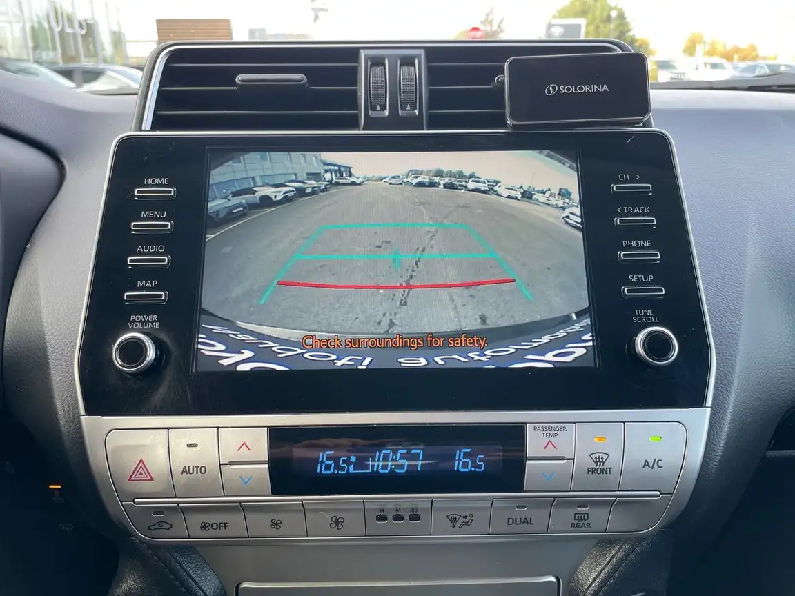 TOYOTA LAND CRUISER