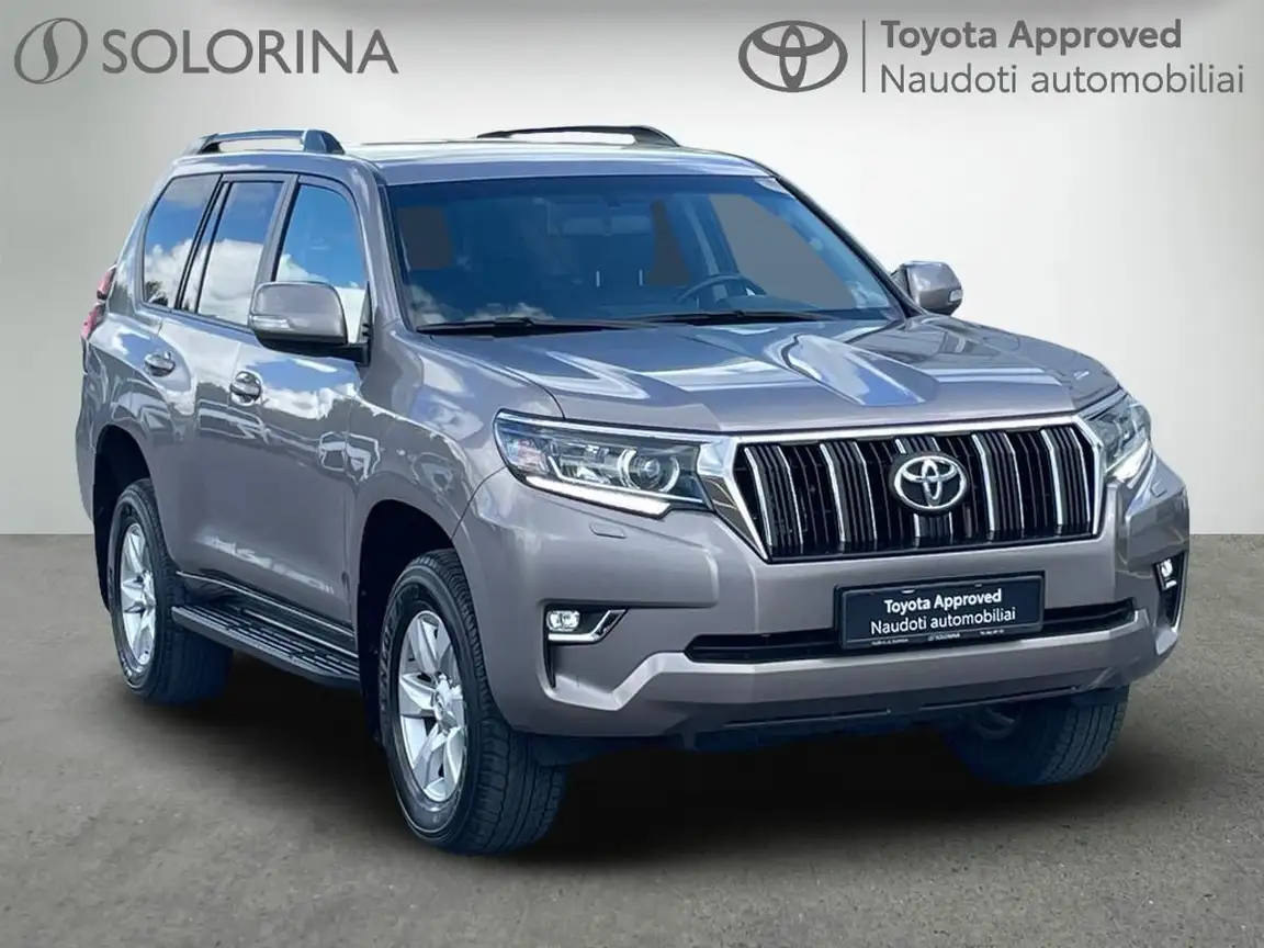 TOYOTA LAND CRUISER