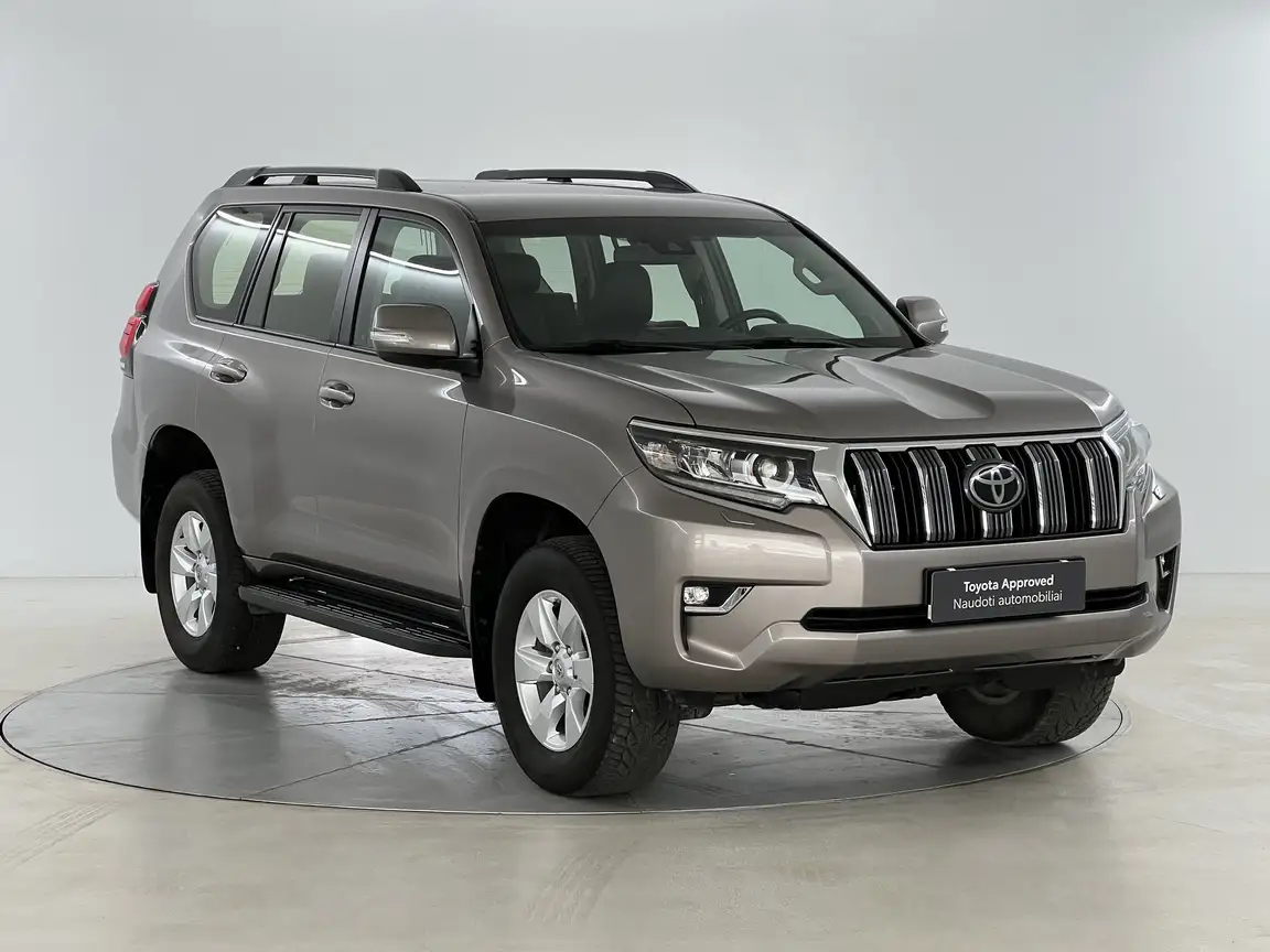 TOYOTA LAND CRUISER