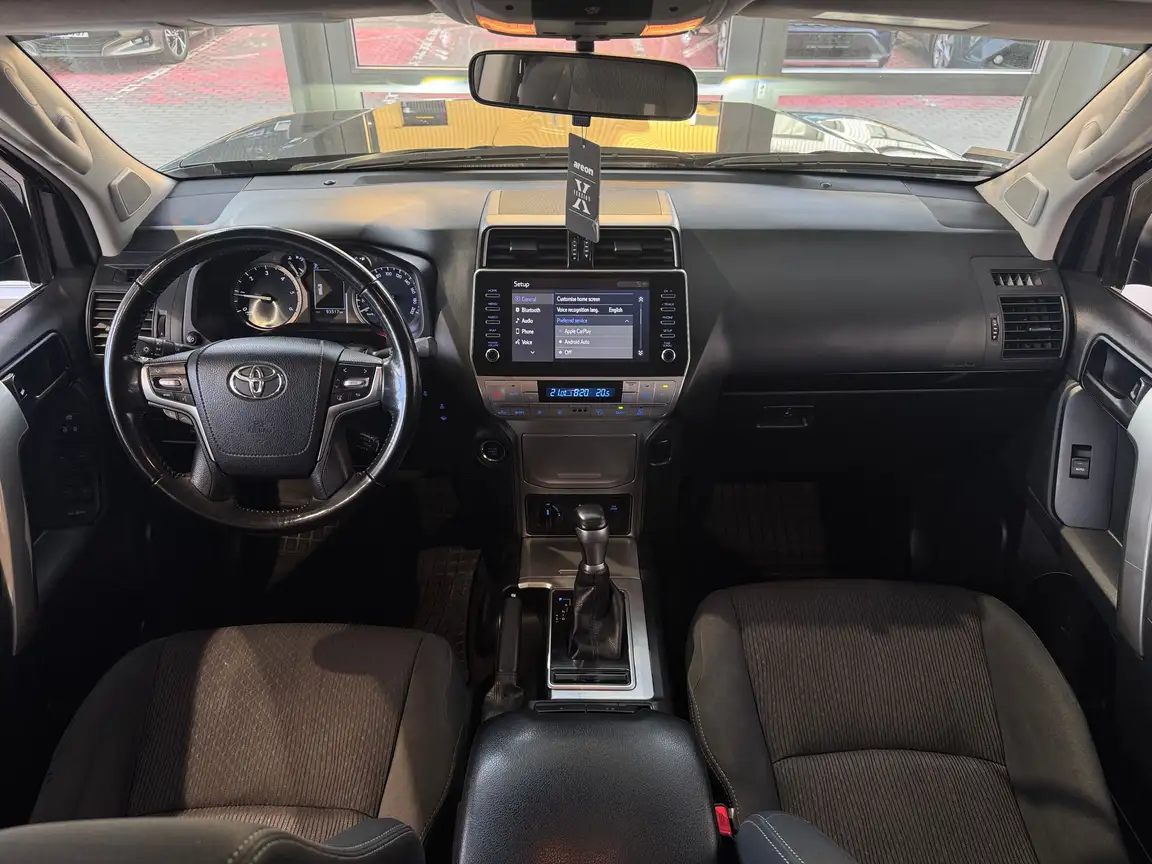 TOYOTA LAND CRUISER