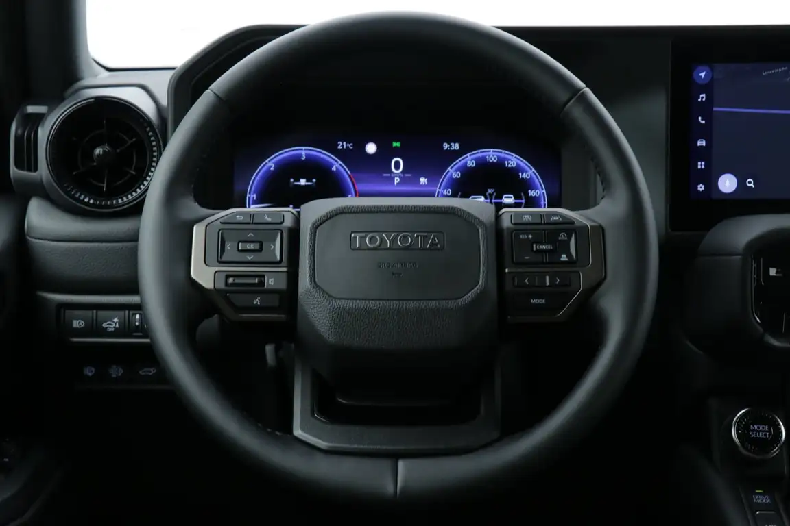 TOYOTA LAND CRUISER