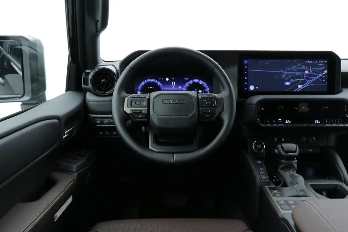 TOYOTA LAND CRUISER