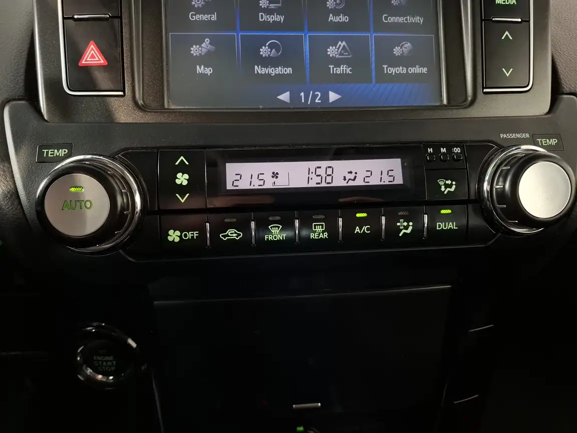 TOYOTA LAND CRUISER