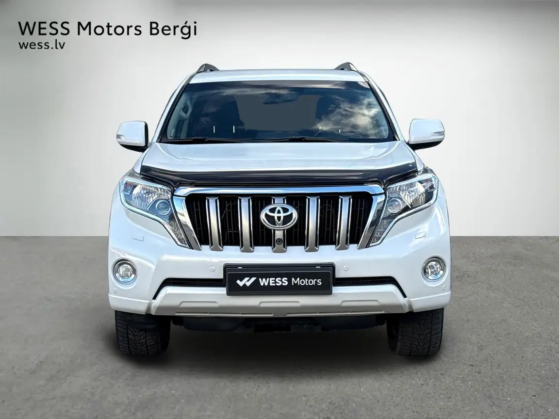 TOYOTA LAND CRUISER