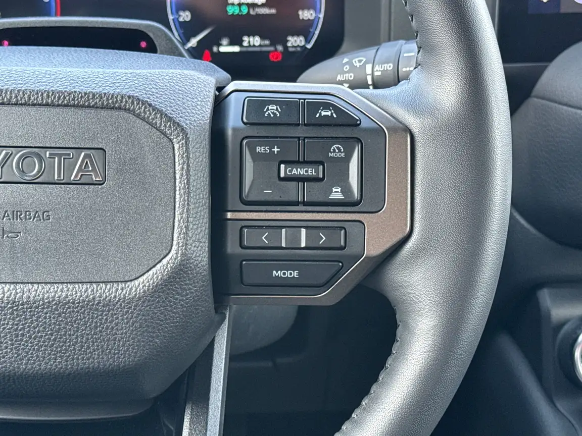 TOYOTA LAND CRUISER