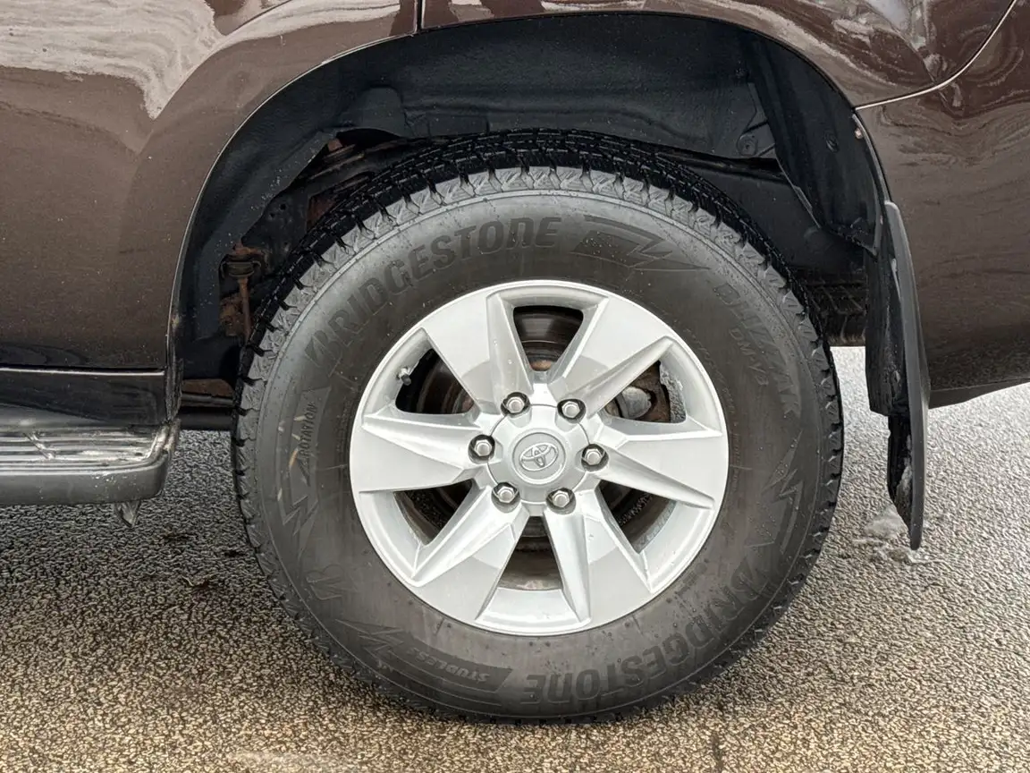 TOYOTA LAND CRUISER