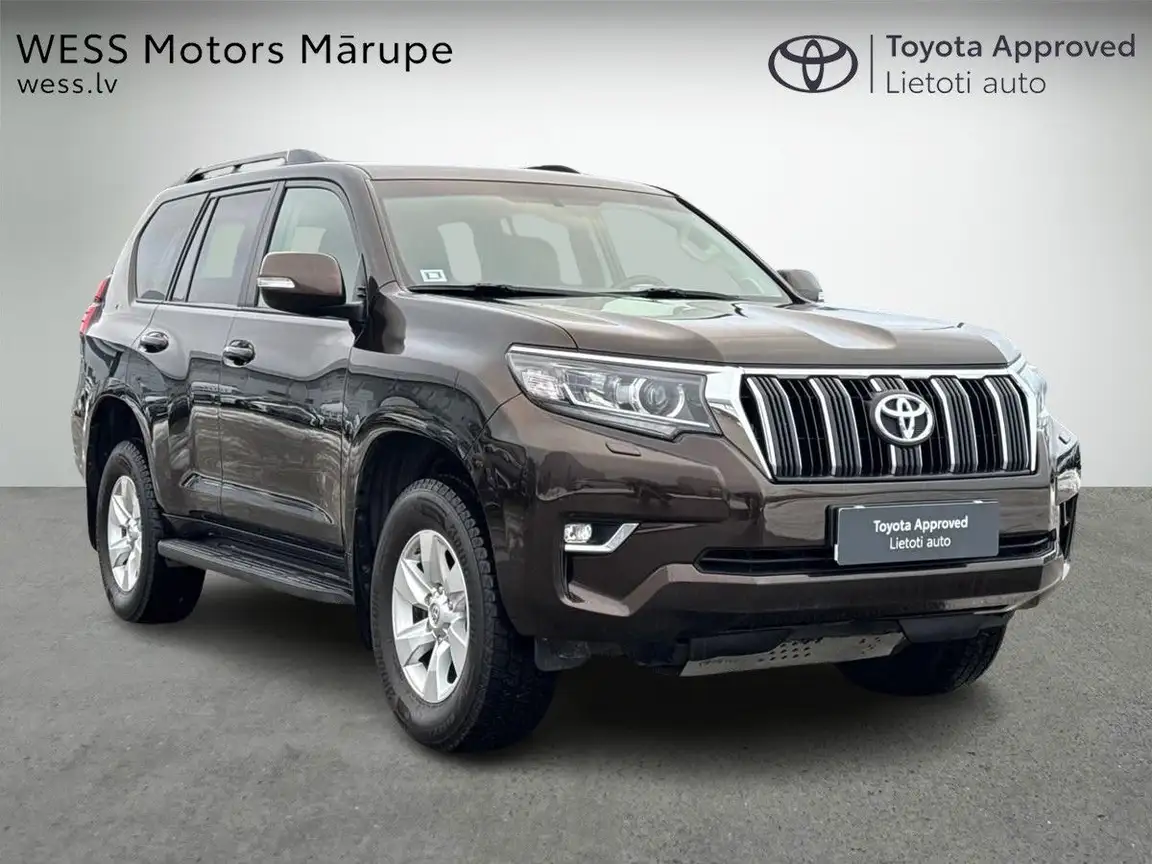 TOYOTA LAND CRUISER