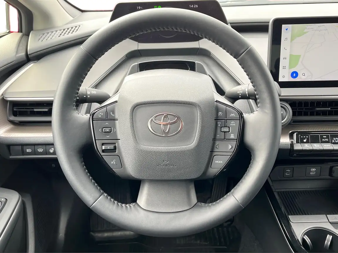 TOYOTA PRIUS