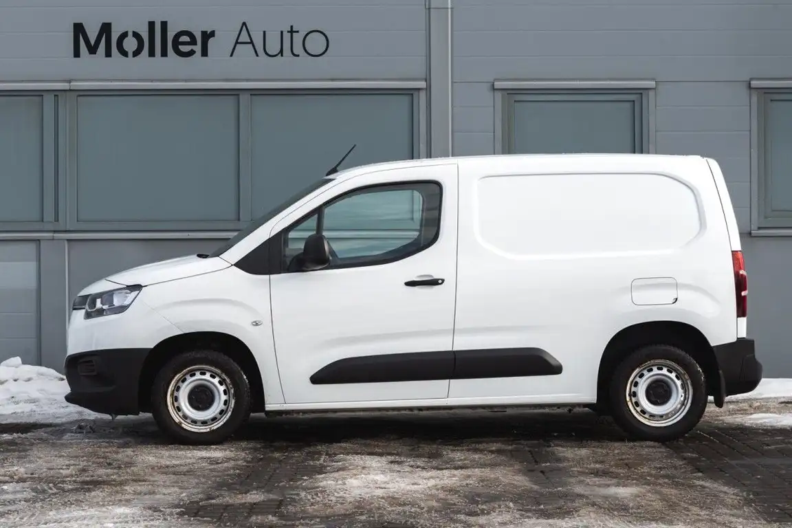 TOYOTA PROACE