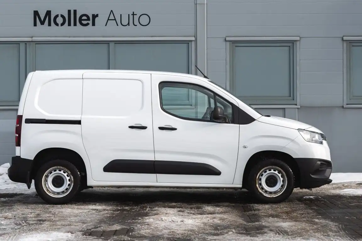 TOYOTA PROACE