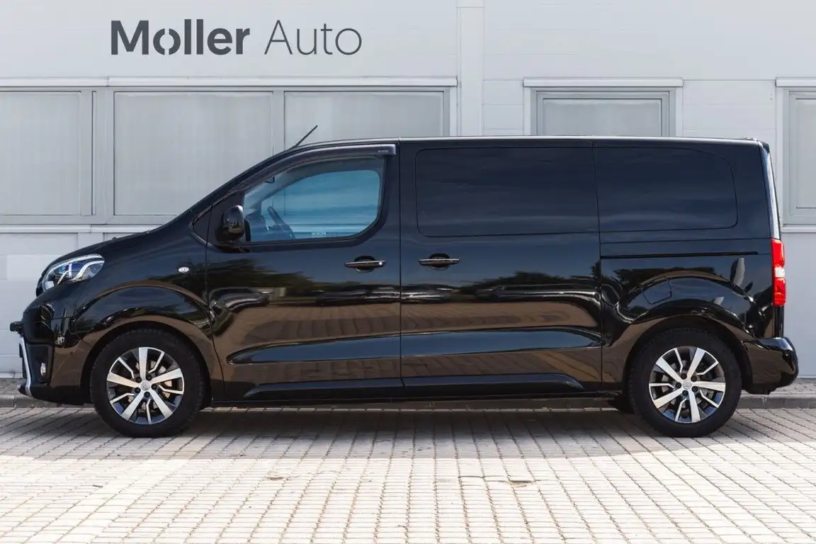 TOYOTA PROACE